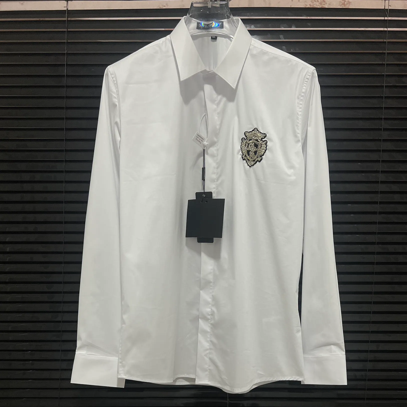 2025 Designer dress shirt Butt - Mens Formal recension och pris
