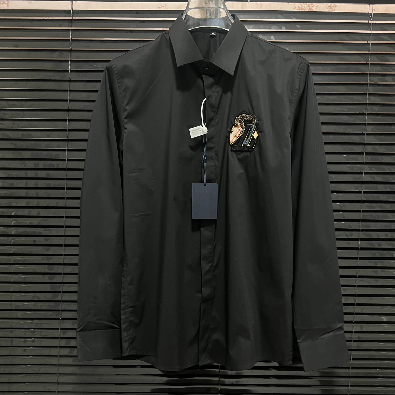 2025 Designer dress shirt Butt - Mens Formal recension och pris