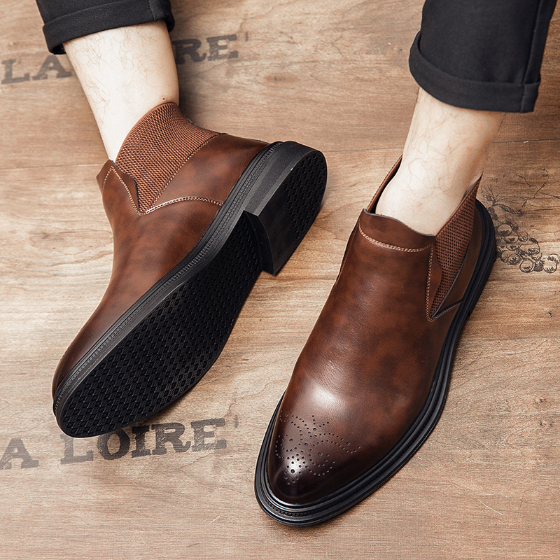 High-top leather shoes are ver - Mens Formal recension och pris