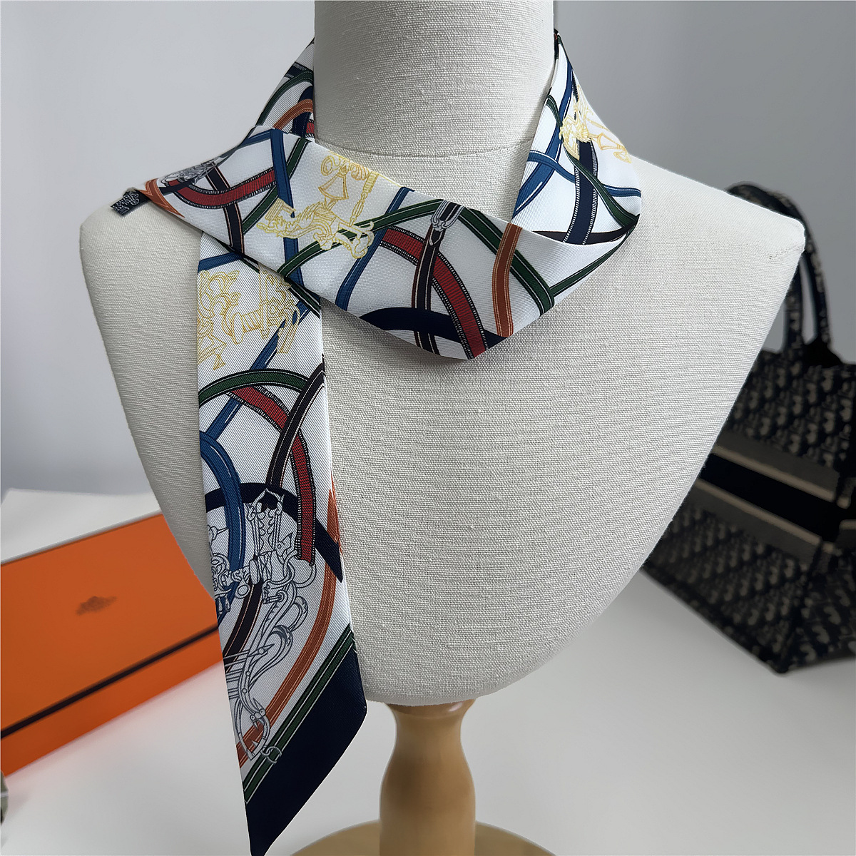 2026 Versatile Women's Twill R - Silk Tie Woven recension och pris